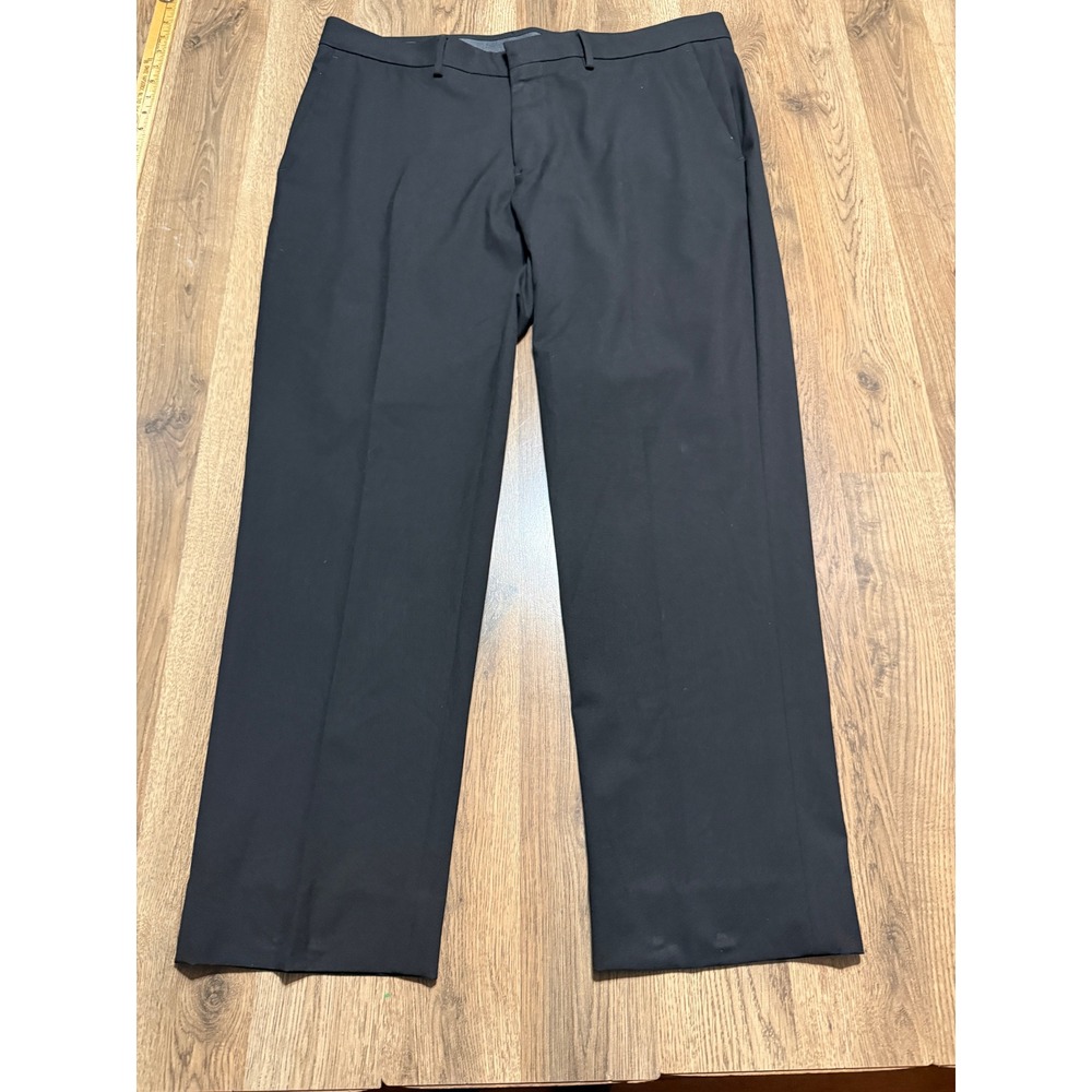 J.M. Haggar Pant Mens Size 38x30 Black Slim Fit Flat Front Premium Stretch Dress